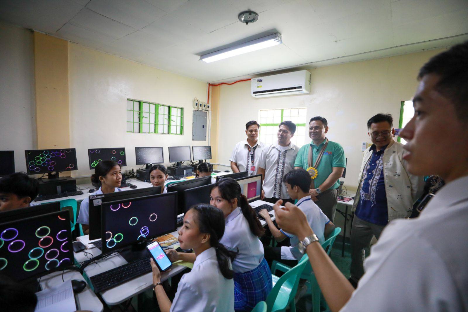 DepEd rolls out classroom leasing program to address school overcrowding