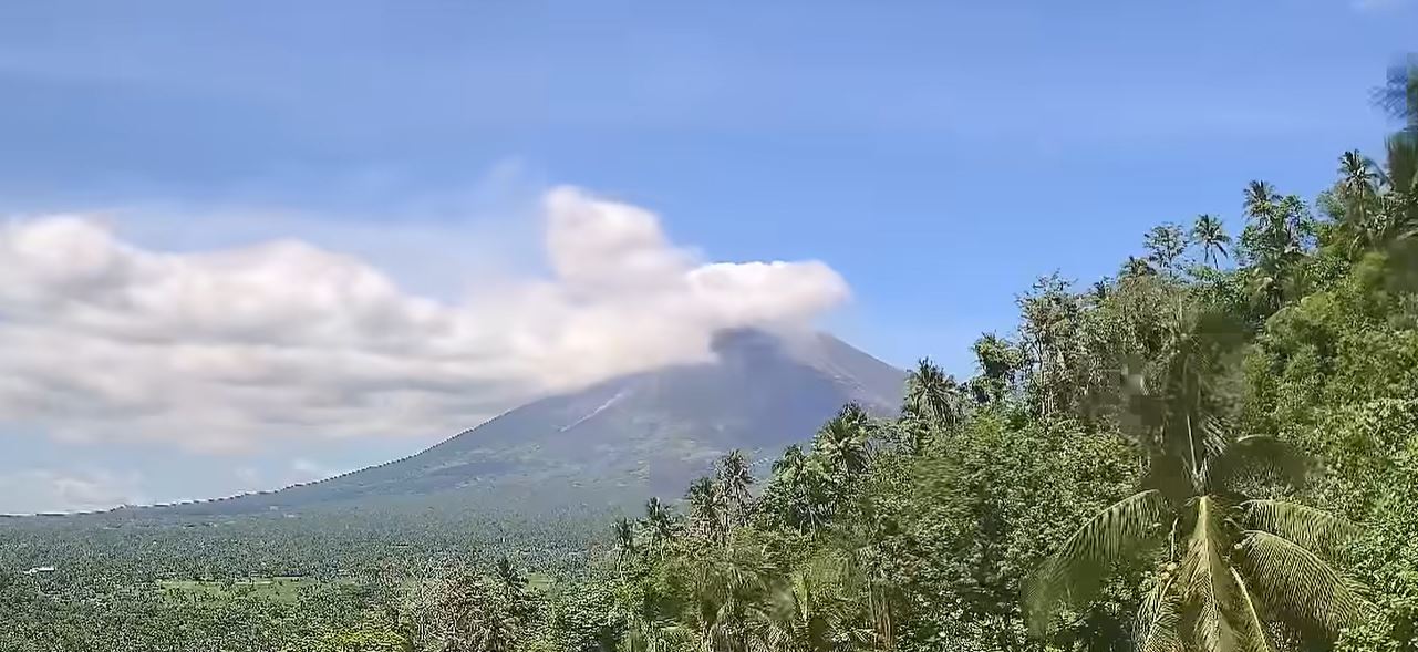 Mayon Volcano logs lava-collapse PDC