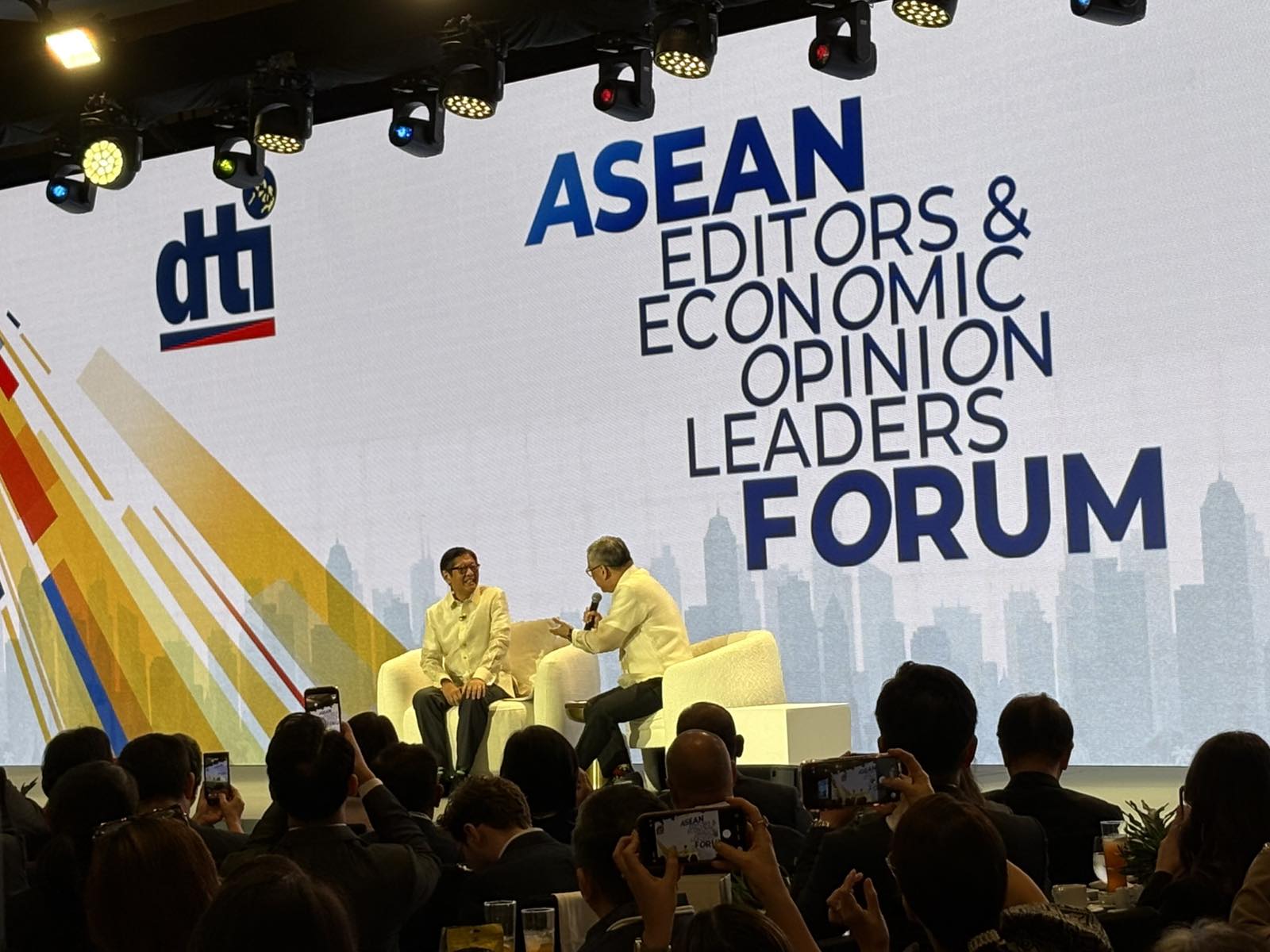 Marcos says health sector priority in digitalization efforts