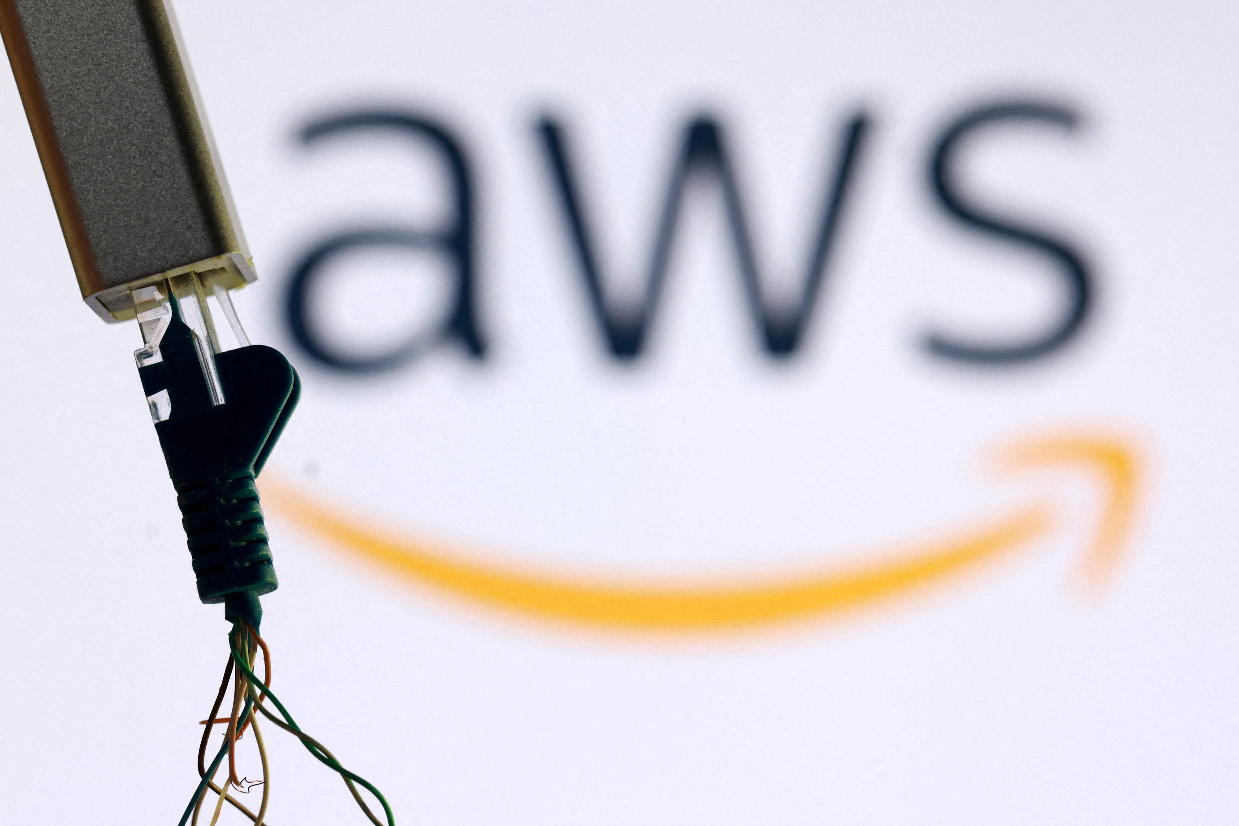 Amazon’s cloud unit reports fire after objects hit UAE data center