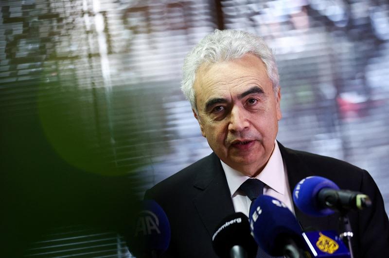 IEA tackles Iran war oil price spikes with record stocks release plan, markets not convinced