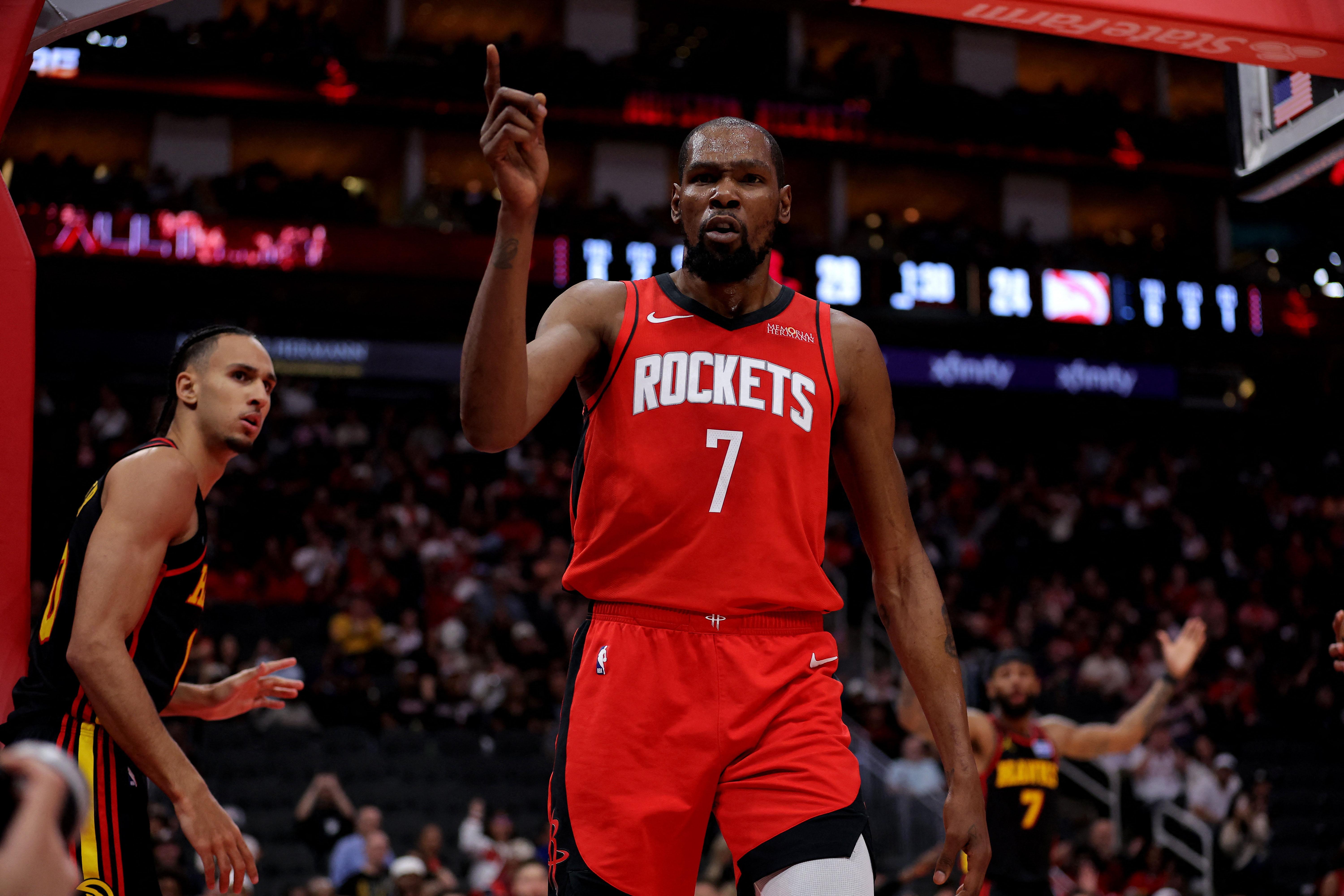 NBA: Kevin Durant, Rockets halt Hawks' 11-game win streak