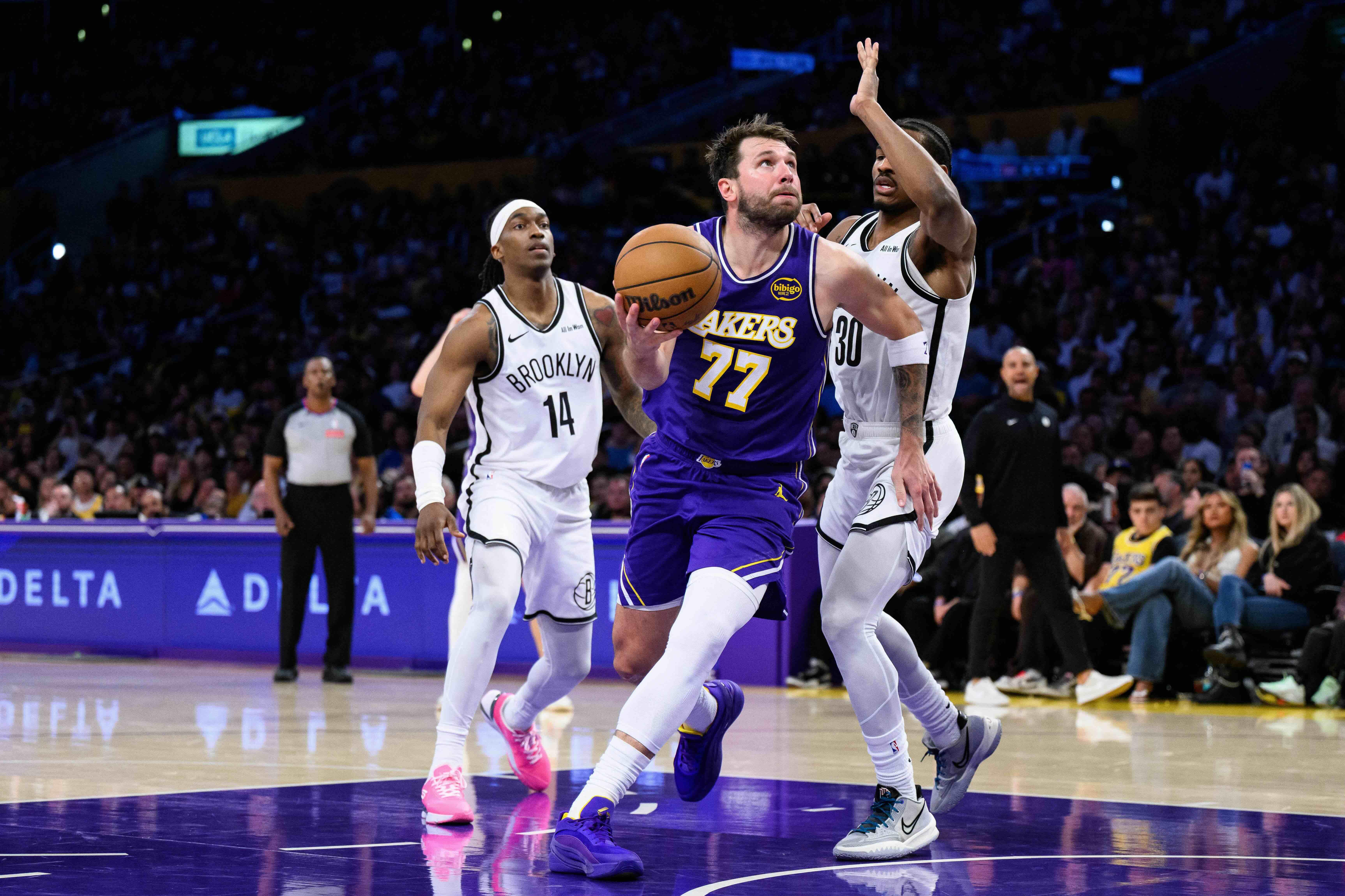 NBA: Luka Doncic, Lakers stay hot vs. hapless Nets