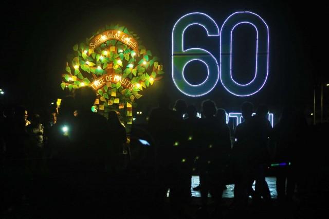 Filipinos gather at Rizal Park in Manila City for the annual Earth Hour on Saturday, March 28, 2026. DANNY PATA 