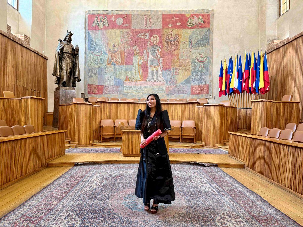 Pinay scholar graduates with honors from Prague’s Charles University