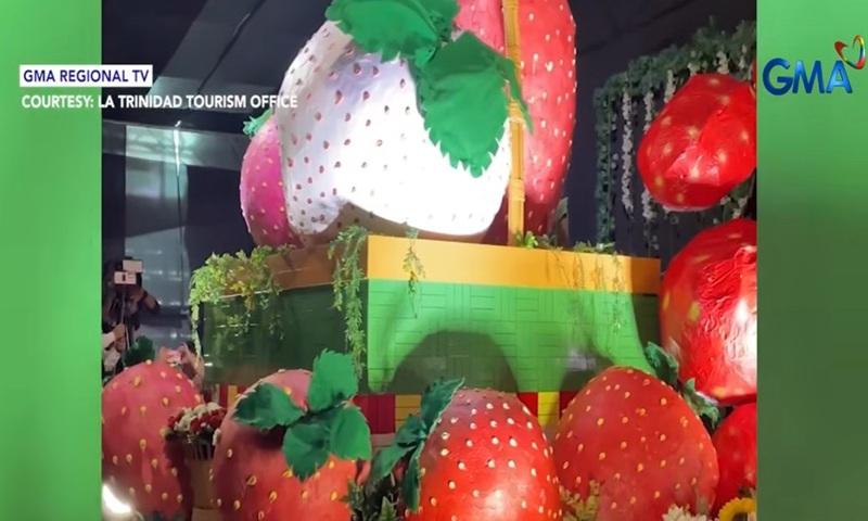 Гигантский тройной пирог из клубники в Ла-Тринидаде порадовал 11 000 порций