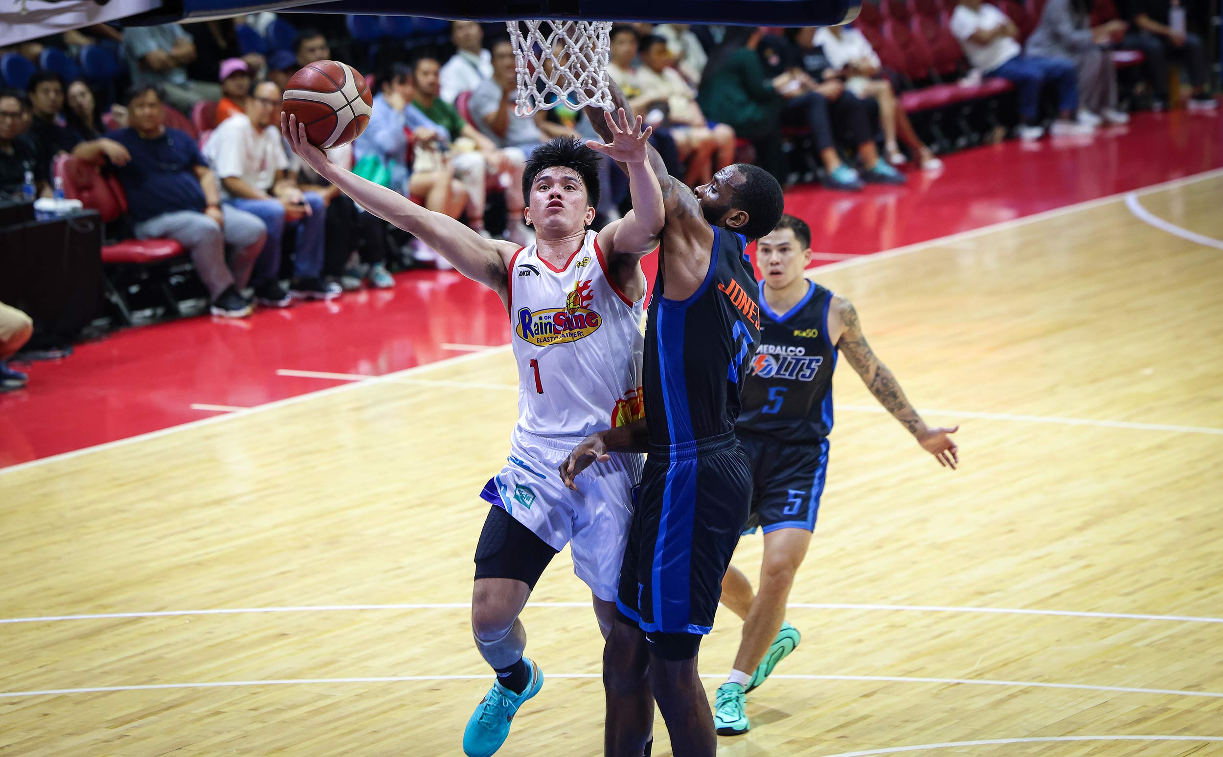 PBA: All-Filipino Rain or Shine squeaks past Meralco to go 3-0 in Commissioner’s Cup