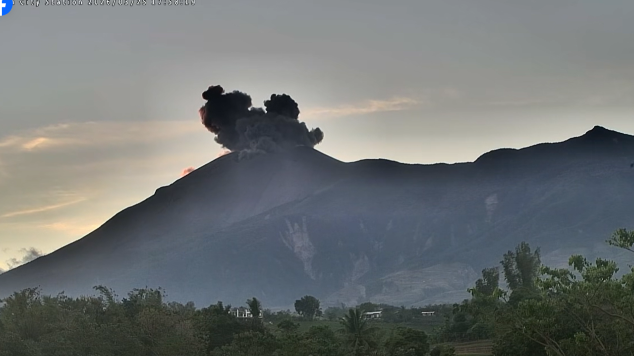 LOOK: Kanlaon Volcano spews 600-meter ash plumes on Wednesday