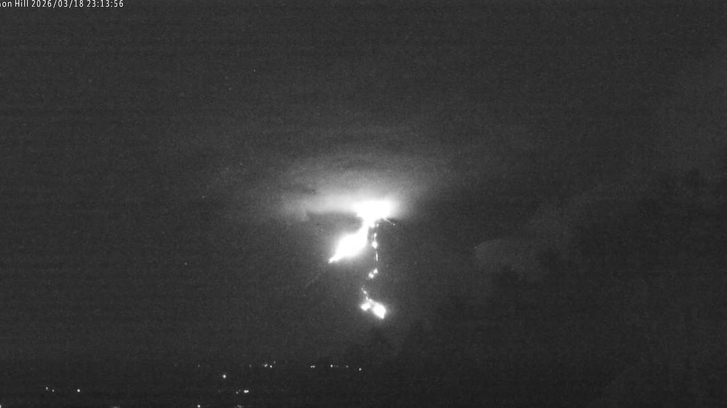 Lava effusion, ash clouds at Mayon on Day 73 of effusive eruption