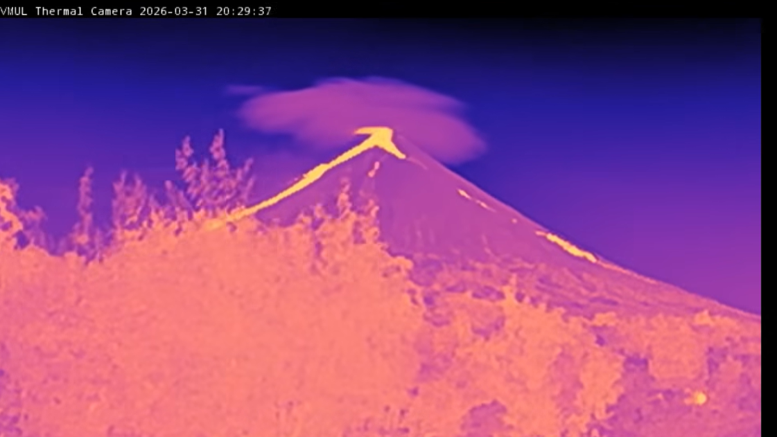 Mayon Volcano continues short-lived lava fountaining on Tuesday