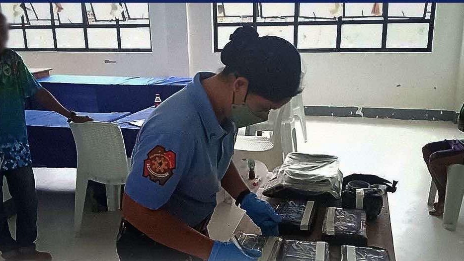 P50M in suspected cocaine washes ashore in Palawan town