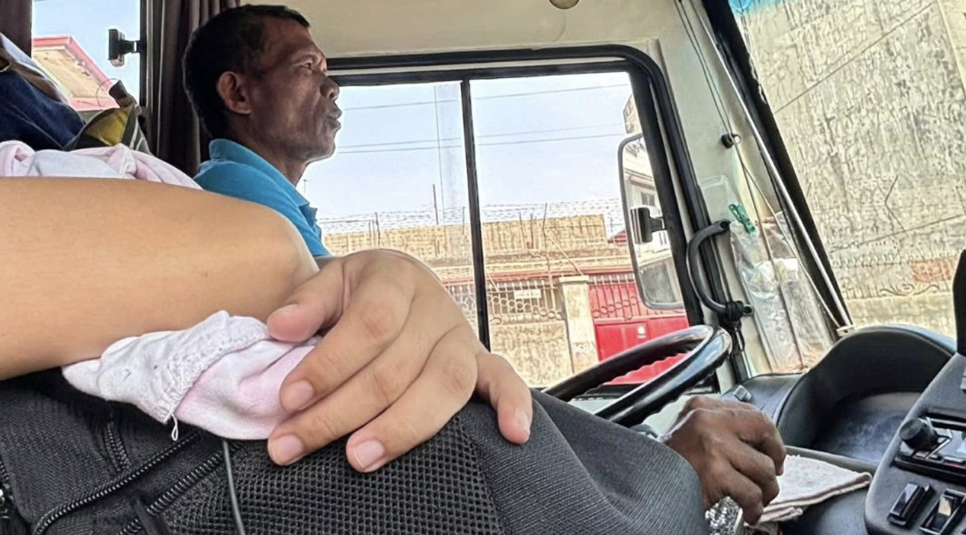 E-jeep driver gives P100 to student after she leaves wallet at home