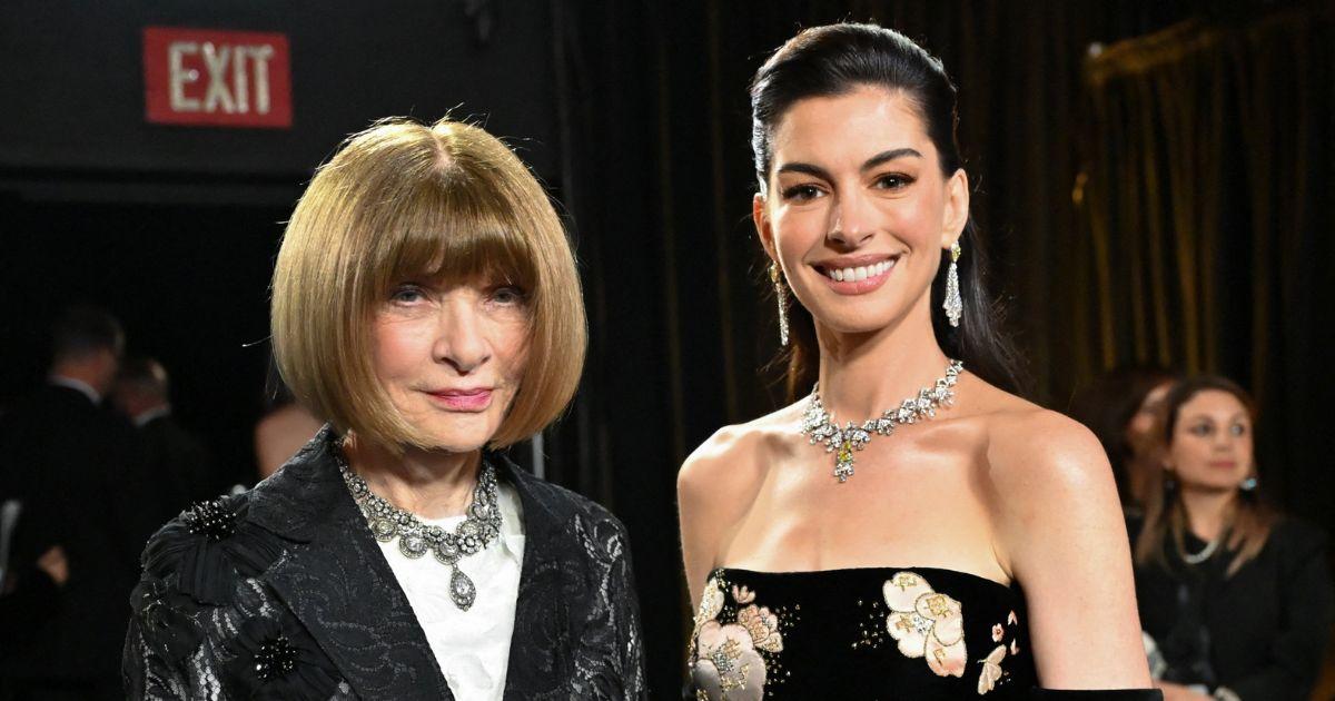 Oscars 2026: Anne Hathaway, Anna Wintour pull 'A Devil Wears Prada' moment  onstage | GMA News Online
