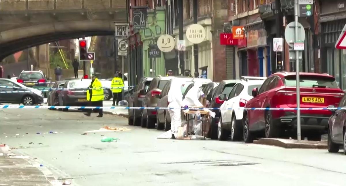 UK counter terror officers join probe after car hits pedestrians, injuring 7