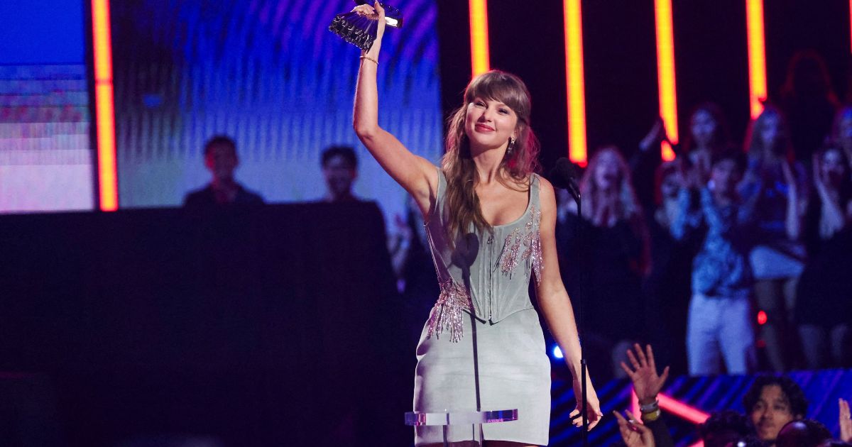 Taylor Swift and 'Showgirl' dominate iHeartRadio Music Awards