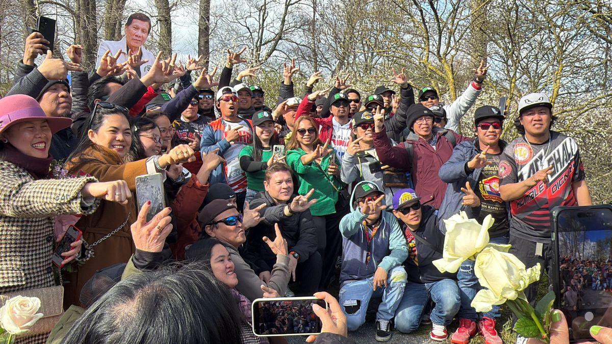 Rep. Pulong Duterte and supporters in The Hague