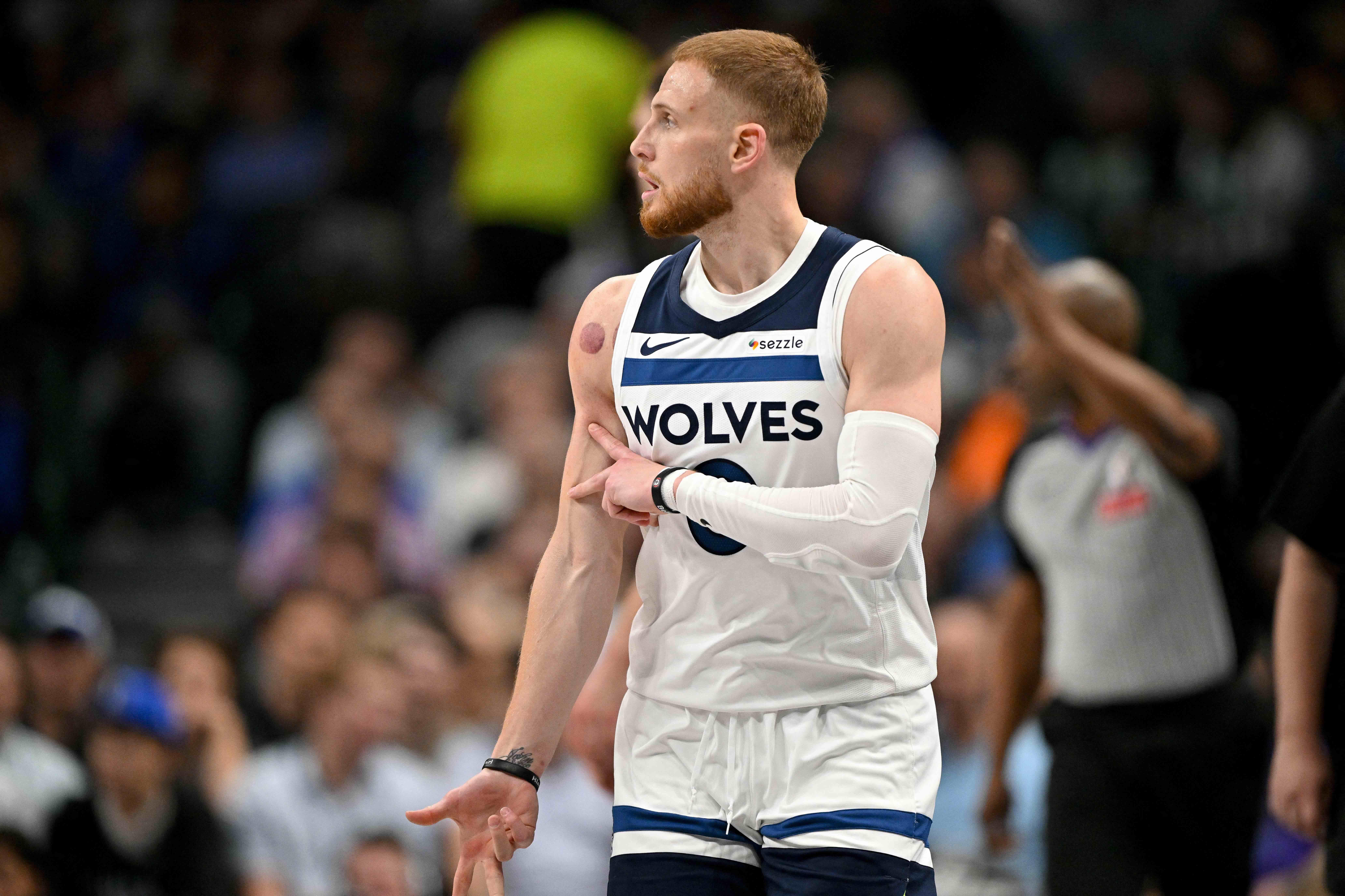 NBA: Donte DiVincenzo, Wolves end Rockets winning streak