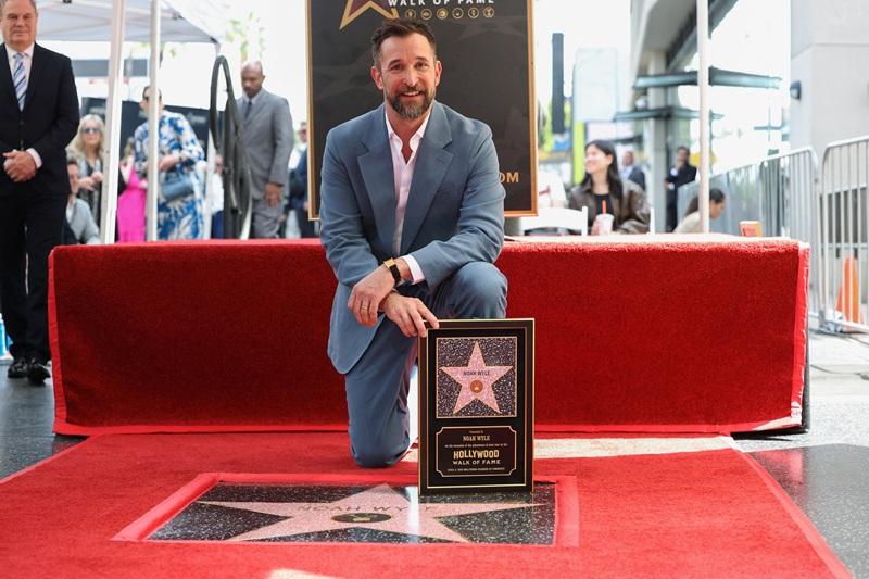 Noah Wyle named People magazine's 'sexiest man alive'