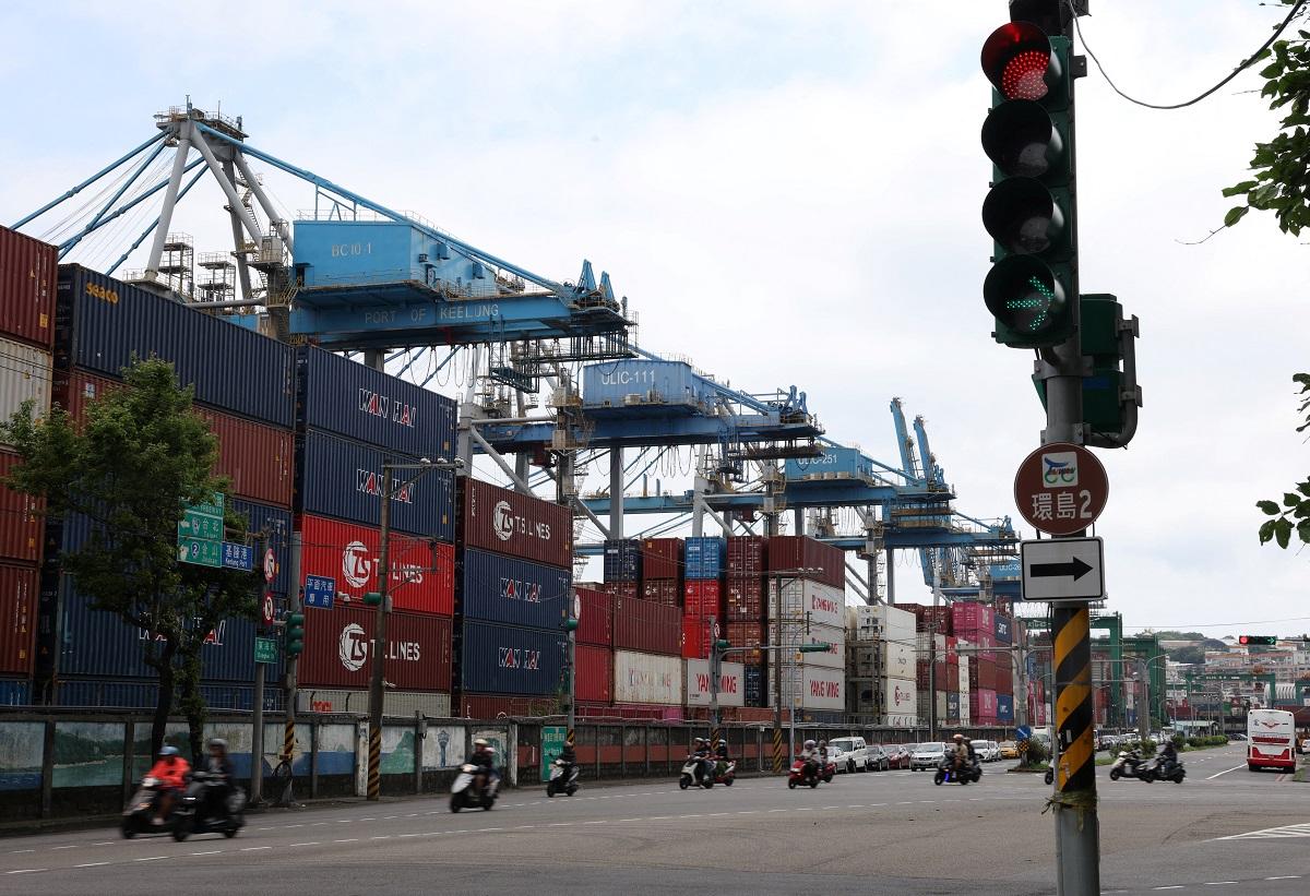 Iran war raises costs, from paint to planes