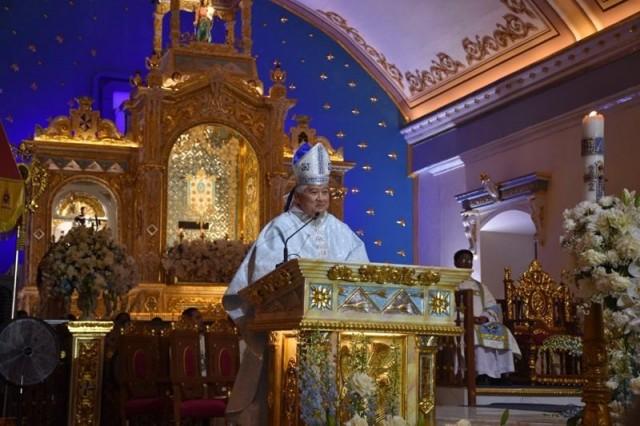 Lingayen-Dagupan Archbishop Socrates Villegas led the mass held at the Manaoag Minor Basilica. Photo by Mariel Celine Serqui&Atilde;&plusmn;a/GMA News 