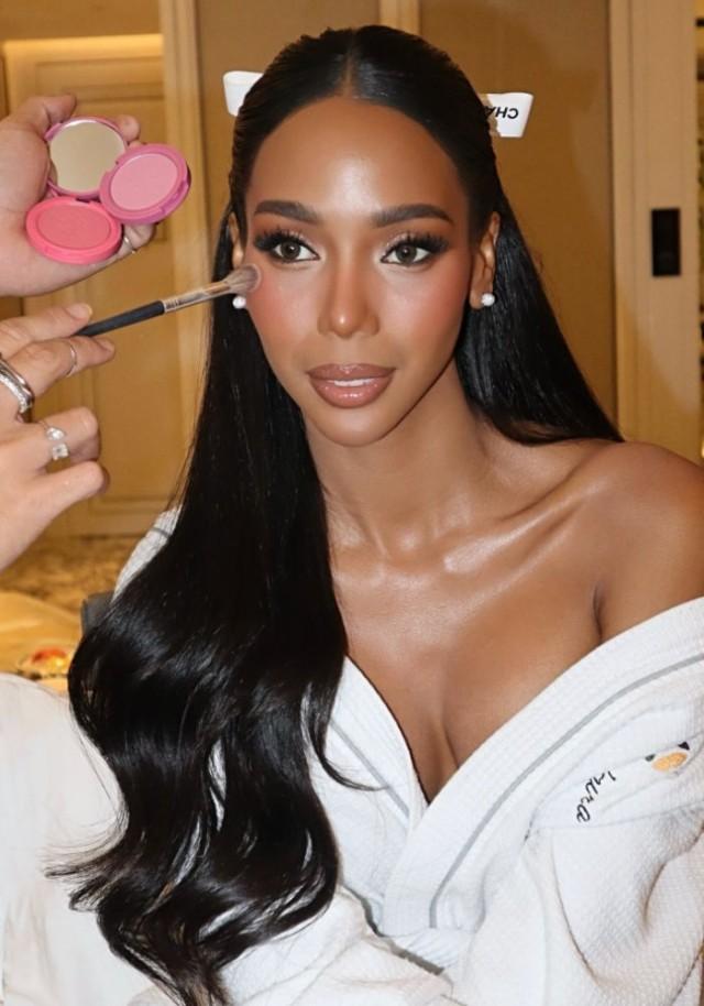 For most beauty queen-hopefuls, hair and makeup is a 'recurring expense.' Courtesy: Apriel