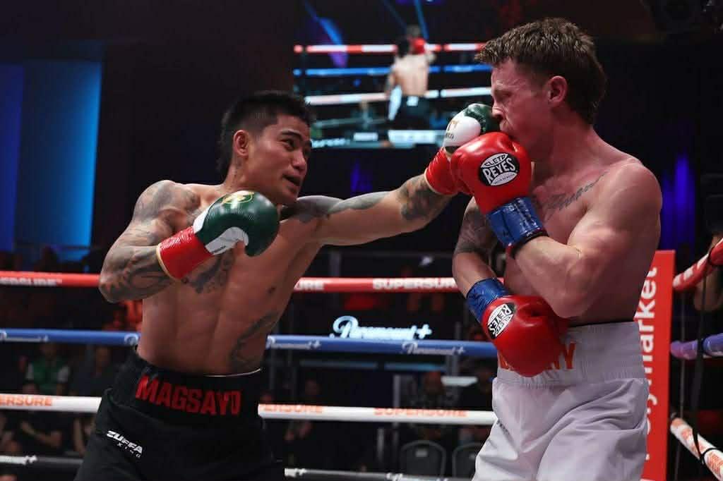 Mark Magsayo vs Feargal McCrory at Zuffa Boxing 5