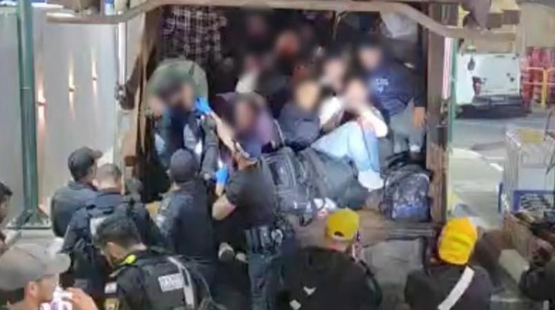 70 Palestino, nabistong nagtago sa garbage truck para makapasok sa Israel