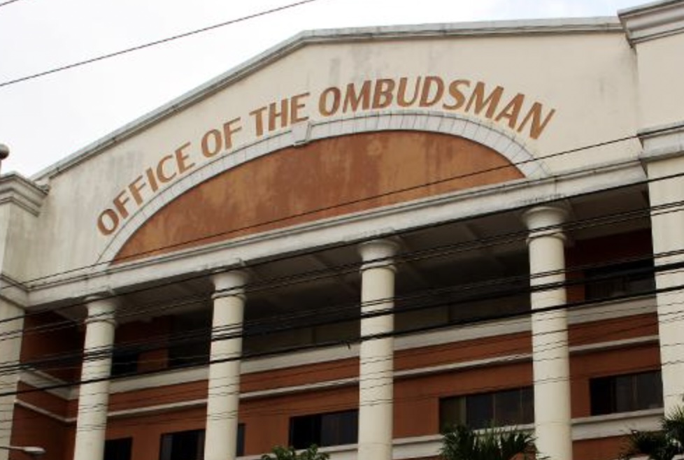 Ombudsman orders lifestyle checks on 26 'congtractors'