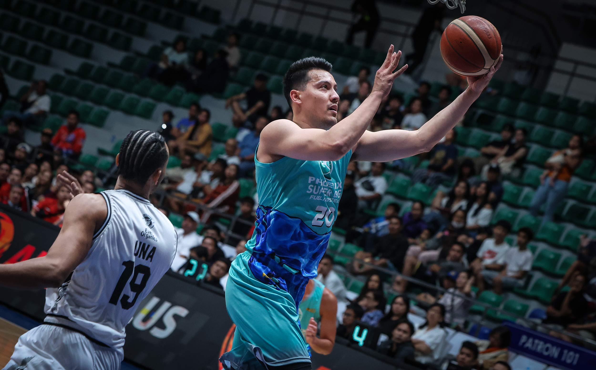 PBA: Phoenix dominates Blackwater to halt two-game slide