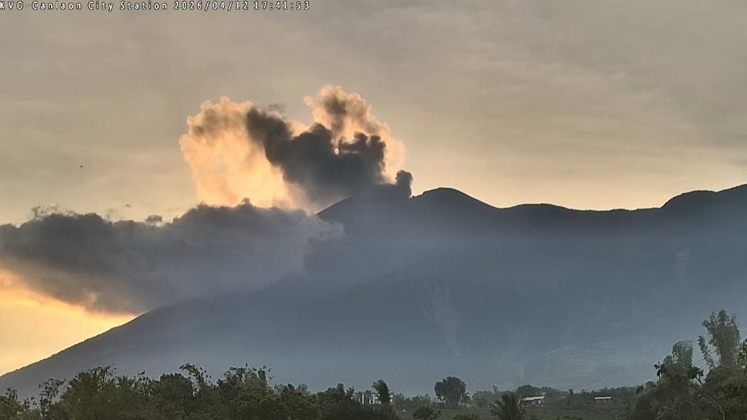 WATCH: Kanlaon Volcano spews 400-meter ash plumes anew