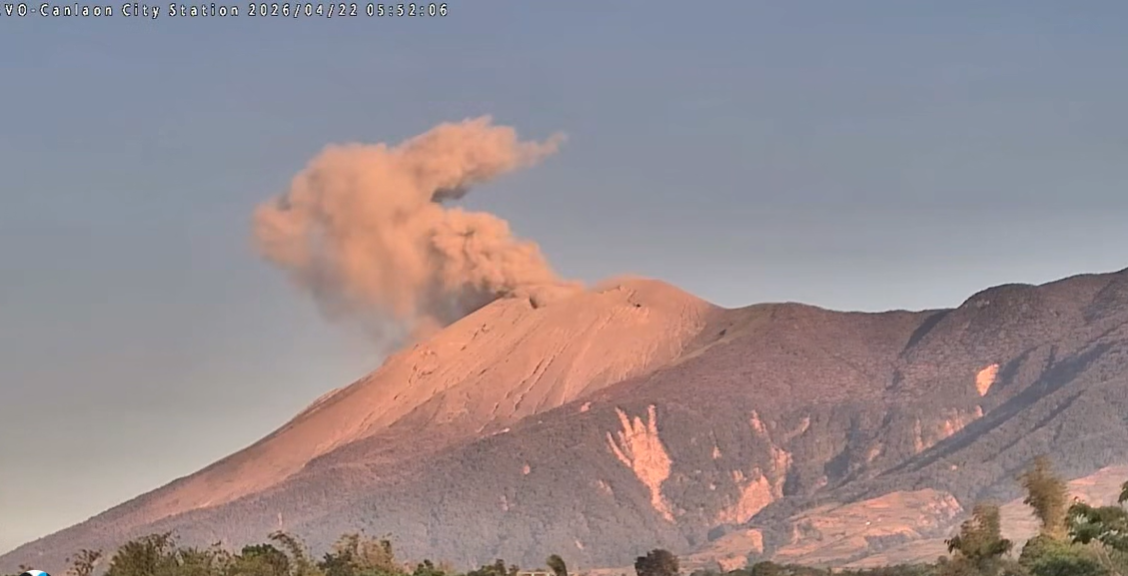 WATCH: Kanlaon Volcano spews 500-meter ash plumes anew