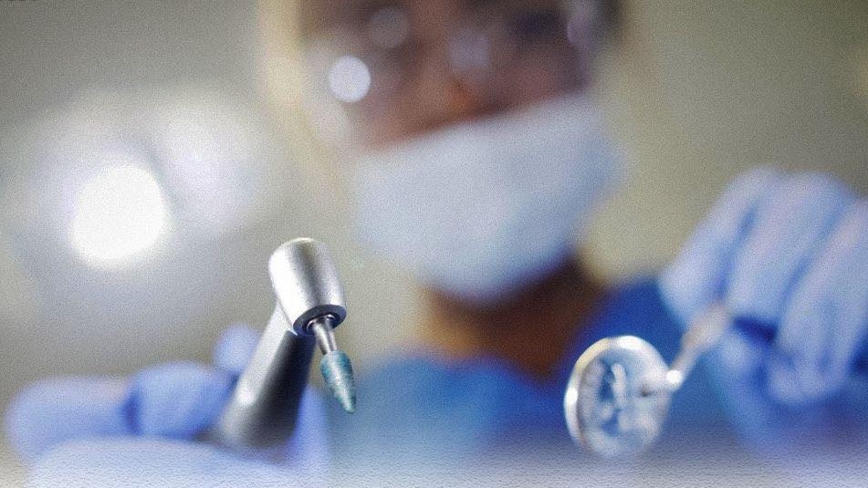 PNP: 6 arrested for offering unauthorized dental services online