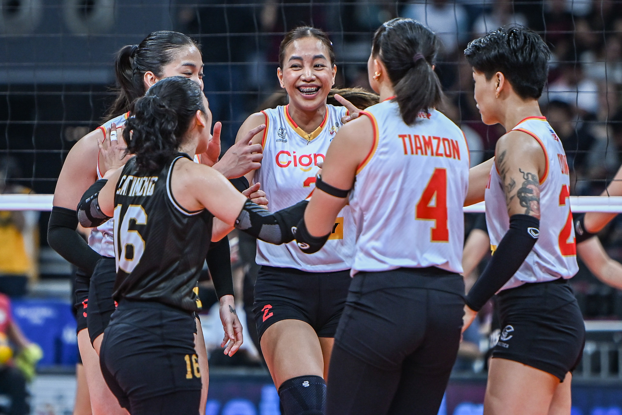 PVL: Cignal rebounds from Set 1 scare to rout Farm Fresh in All-Filipino semis opener