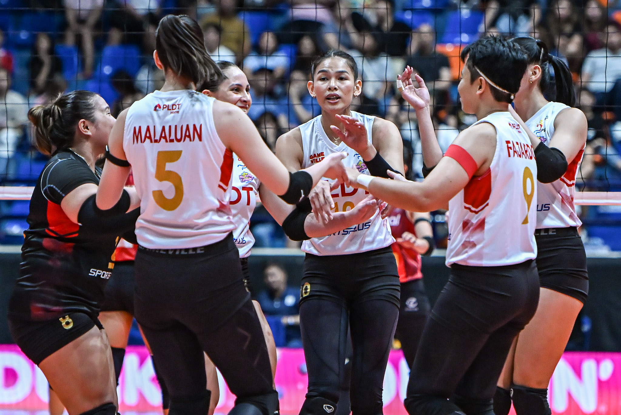 PVL: PLDT sweeps Cignal, gains momentum heading into bronze medal series