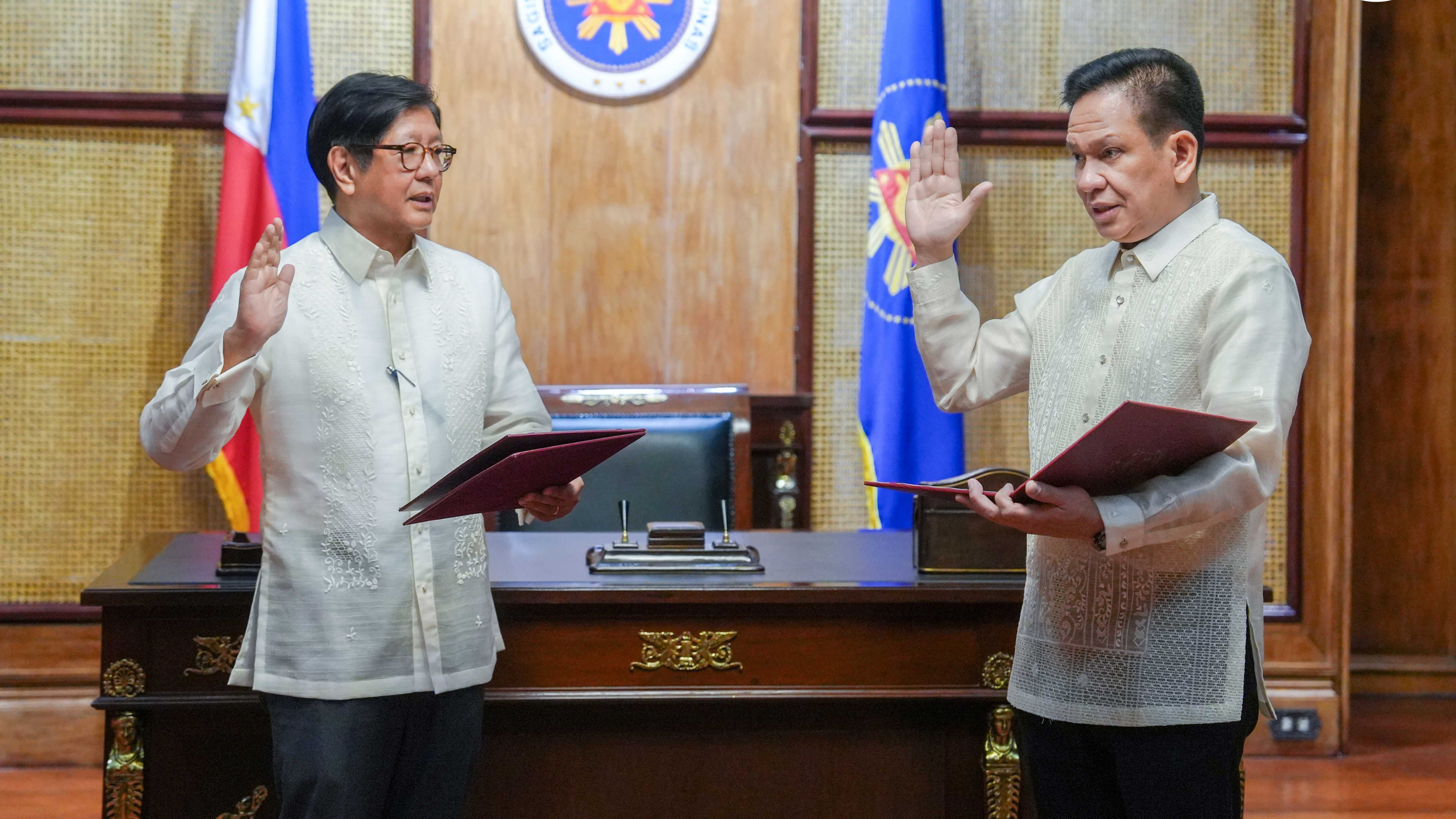 Mel Sarmiento takes oath as OPAPRU chief