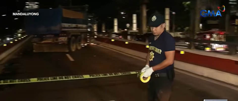Babaeng rider, nagulungan ng 2 truck sa Ortigas flyover, patay