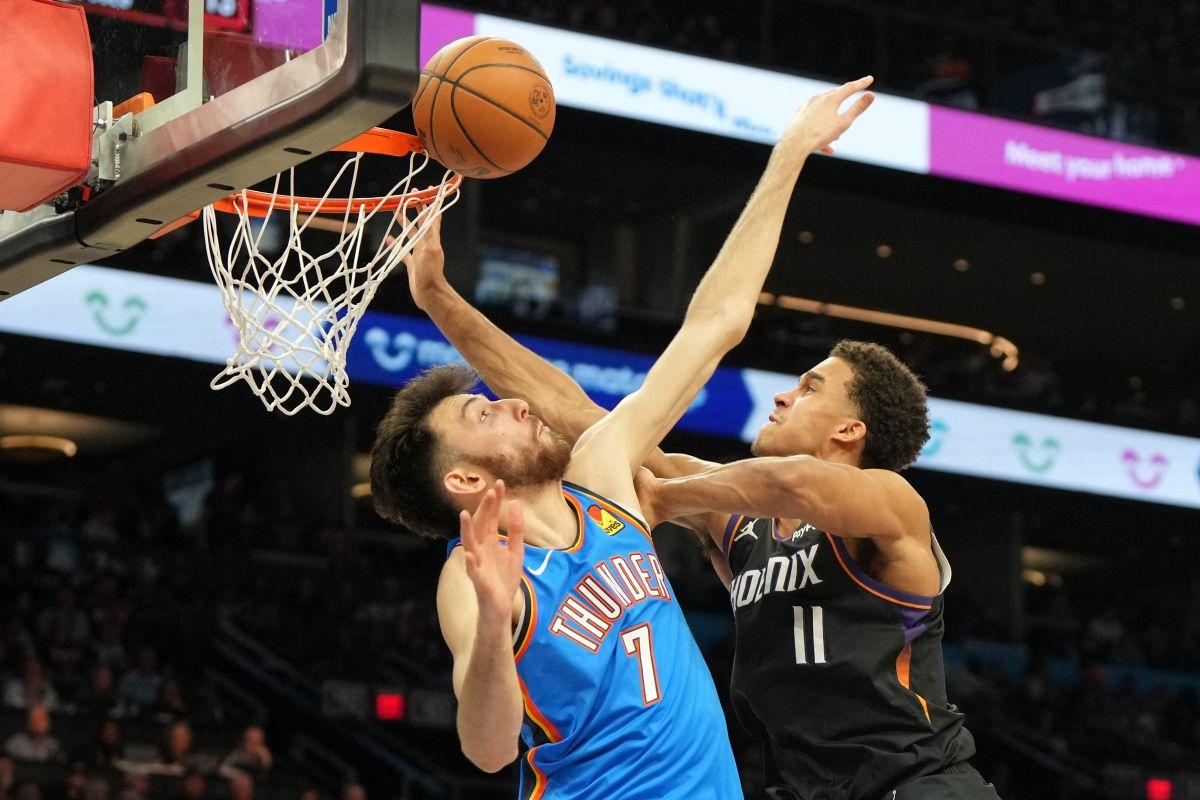 NBA Playoffs - Oklahoma City Thunder vs Phoenix Suns