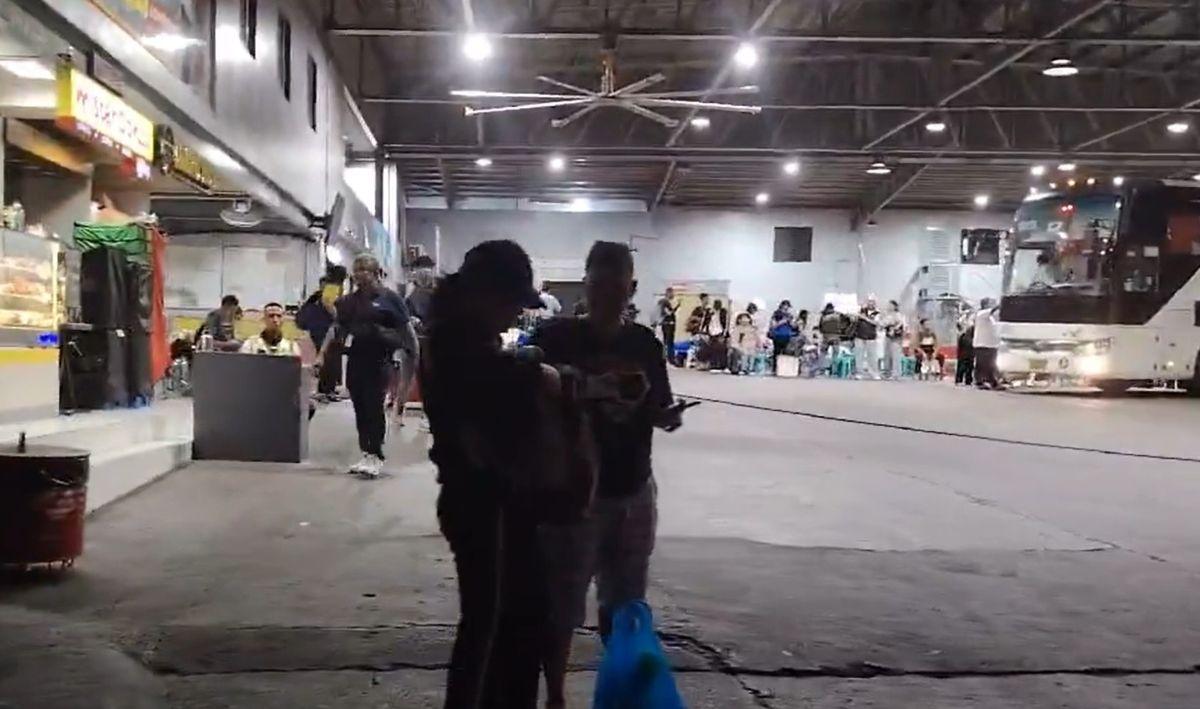 Passengers at bus terminal in Cubao after Holy Week break