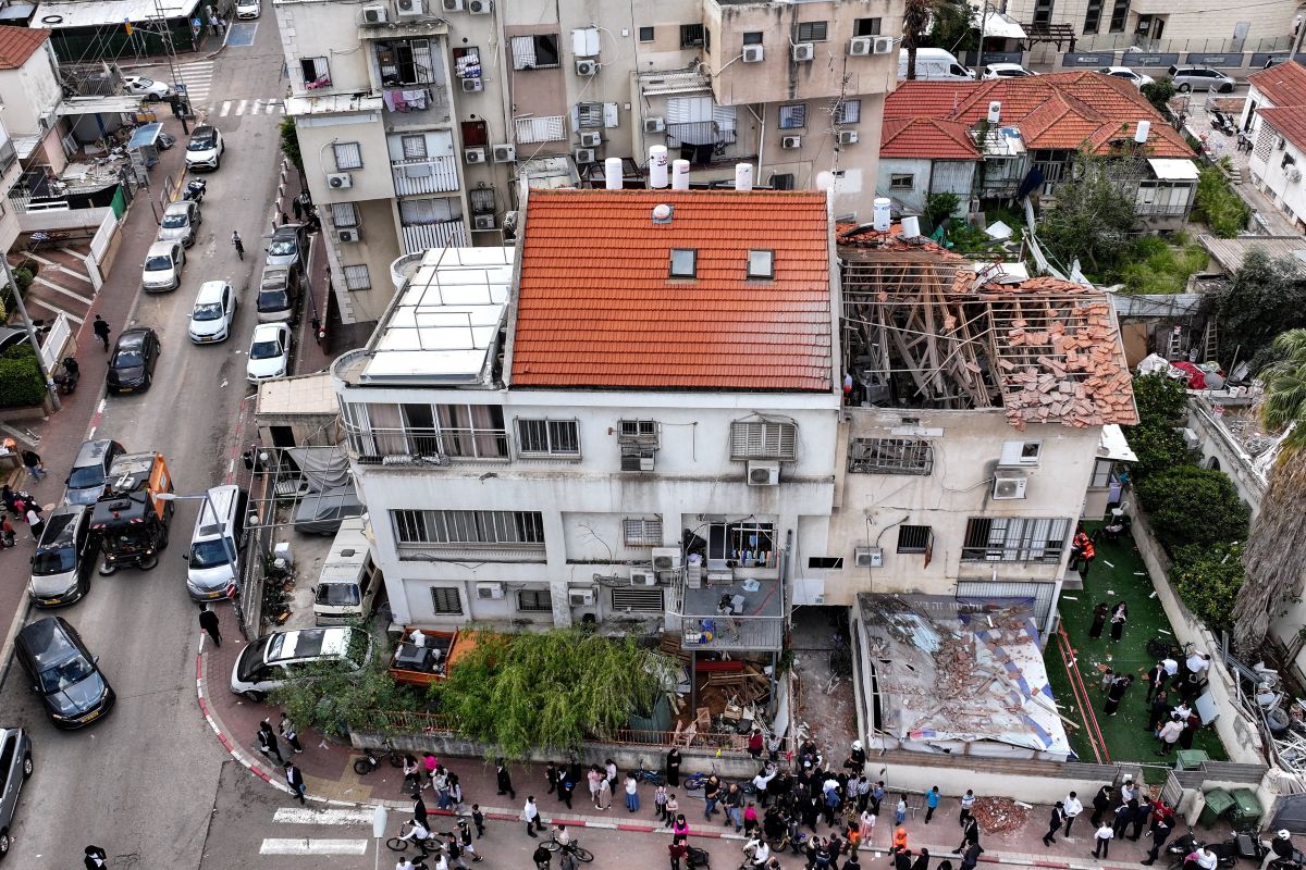 Residential neighborhood in Bnei Brak, Israel after Iranian missile barrages