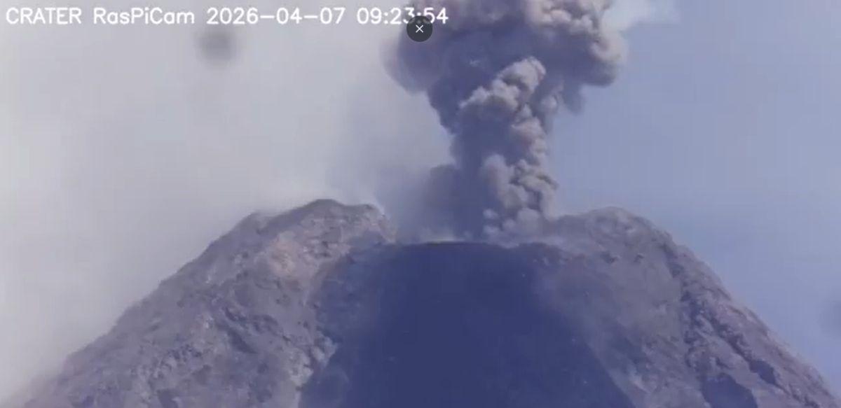 Mayon Volcano ash clouds after lava fountaining, April 7, 2026