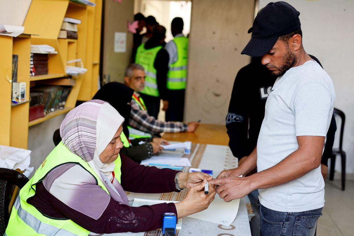 Palestinian local elections give some Gazans a chance to vote for the first time in years