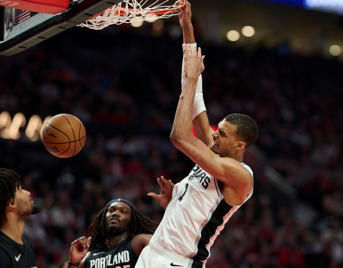 NBA Playoffs - San Antonio Spurs vs Portland Trail Blazers