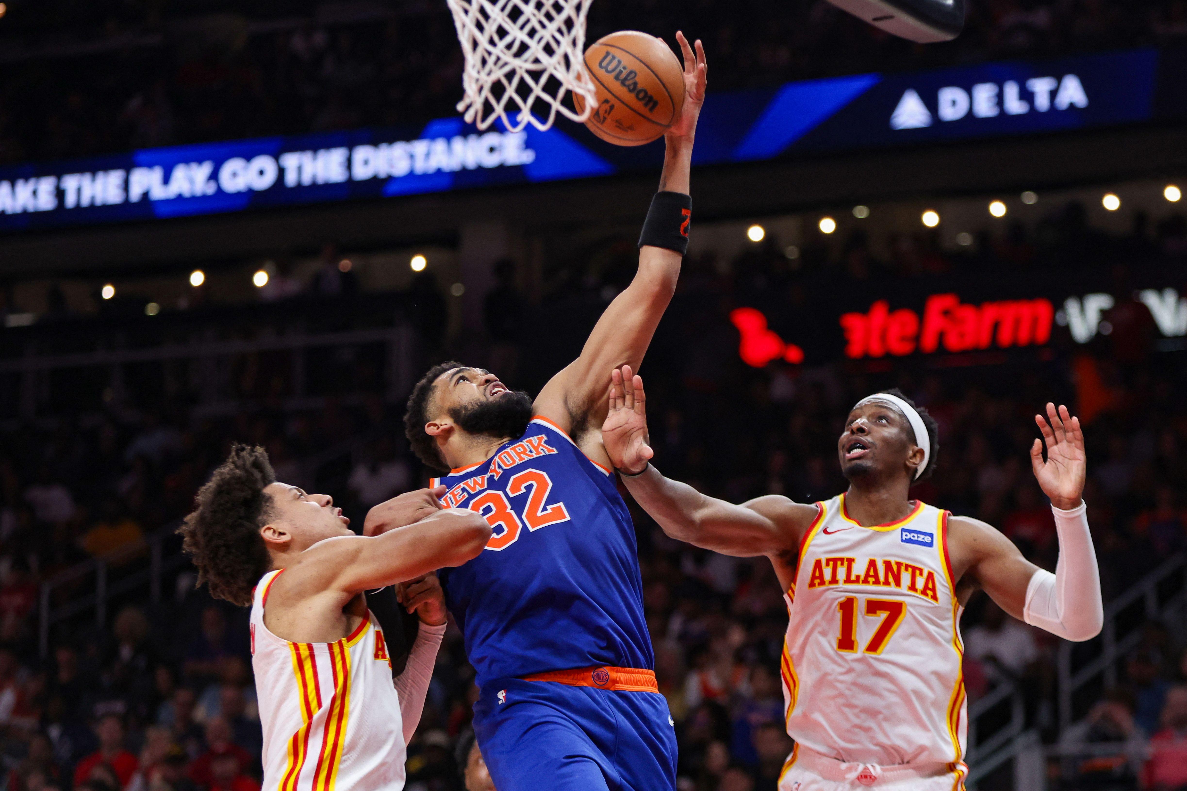 NBA: Knicks finish off Hawks with record-setting 51-point blowout