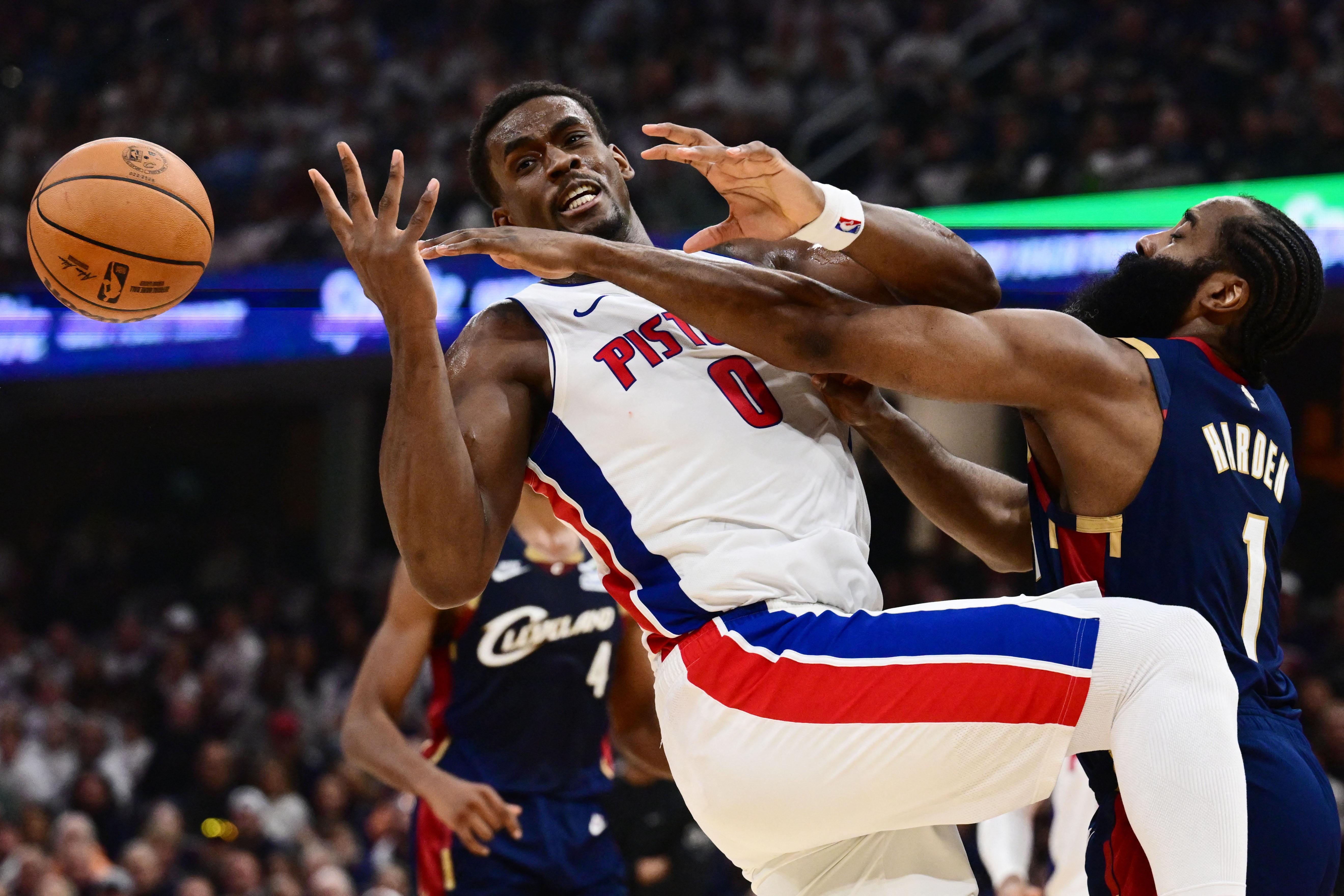 NBA scores today: Cavaliers vs Pistons, Lakers vs Thunder, NBA Playoffs