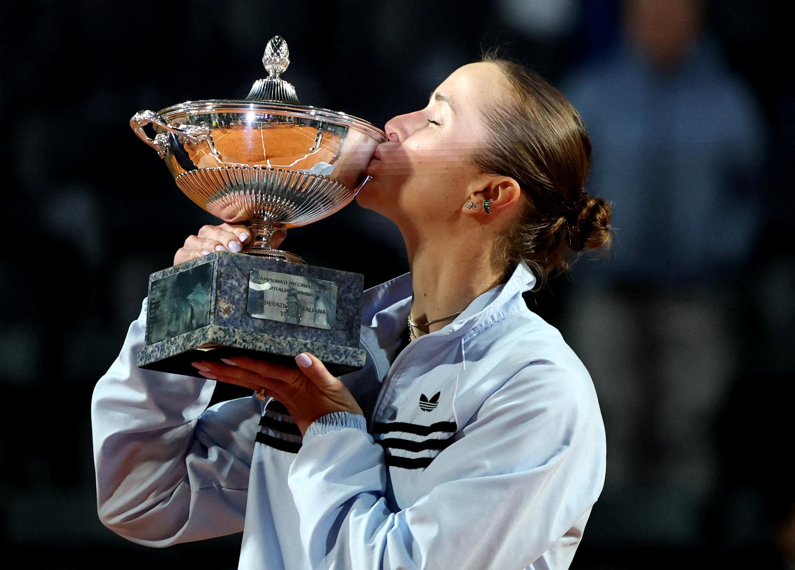 Svitolina fights off Gauff to win third Italian Open title