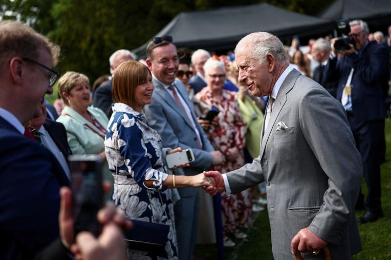 Radio station sorry after mistakenly announcing death of King Charles