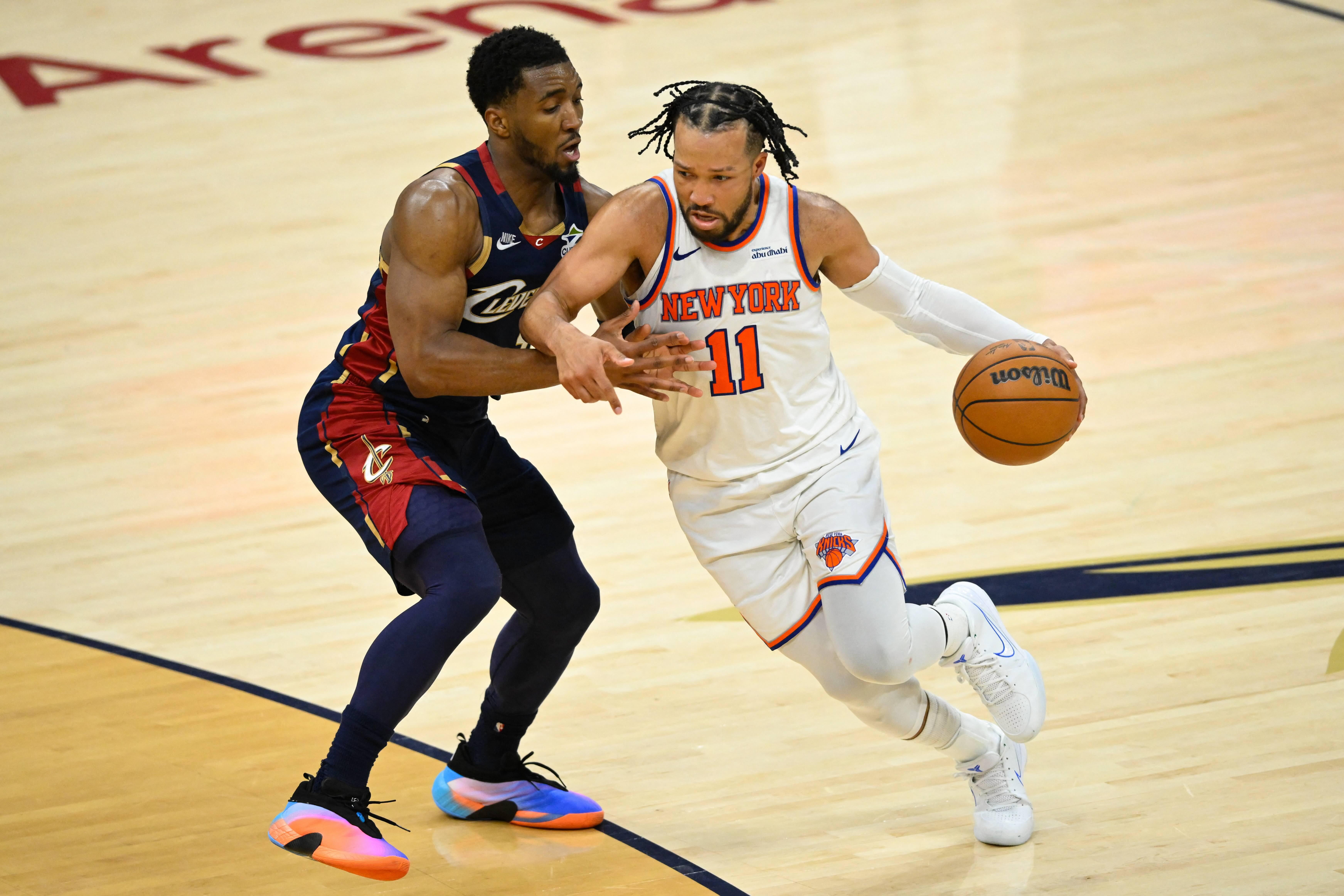 NBA: Knicks hammer Cavs again, take 3-0 series lead