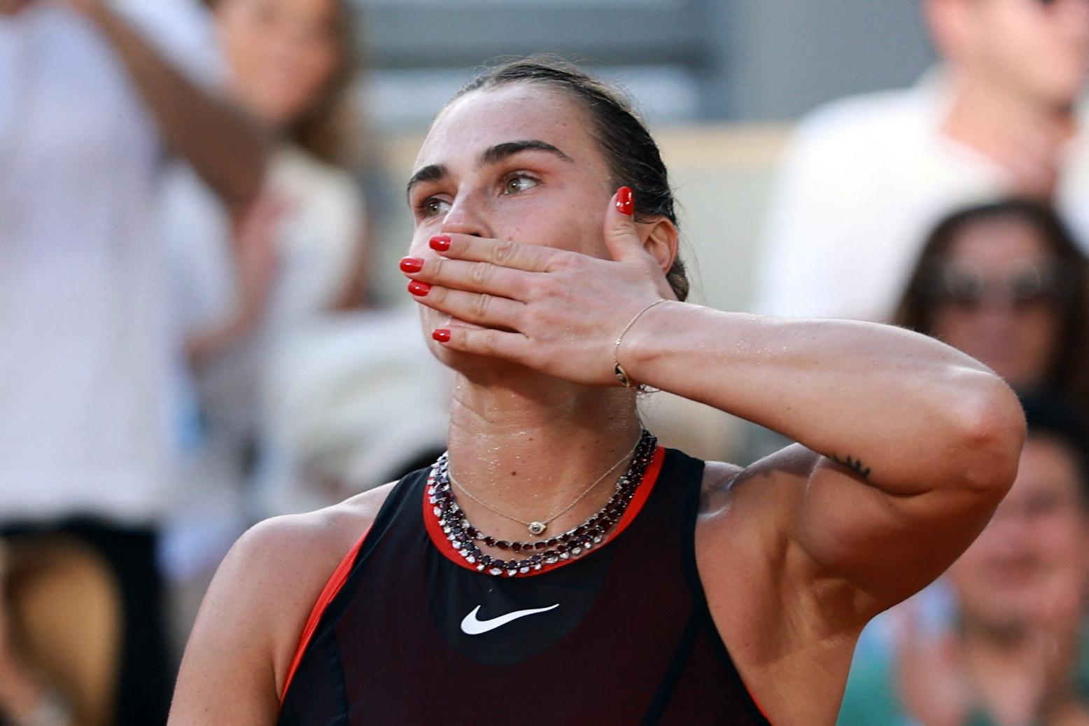 Aryna Sabalenka, Coco Gauff charge into French Open 3rd round