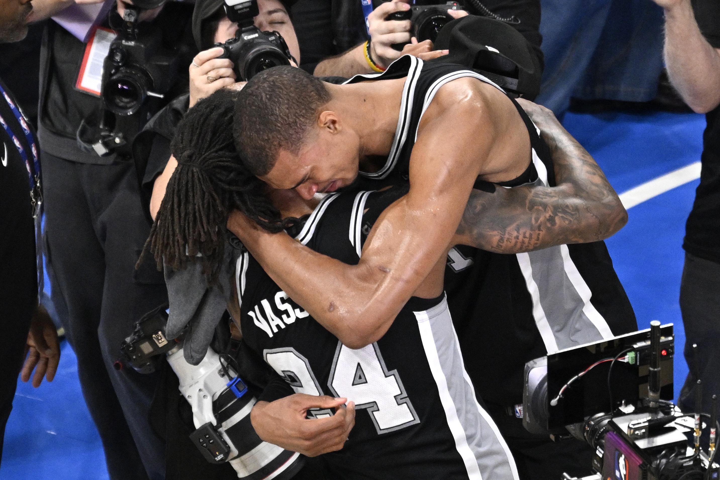 NBA: Spurs end Thunder's title defense, reach first NBA Finals since 2014