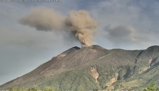 Kanlaon Volcano ash emission seen Thursday